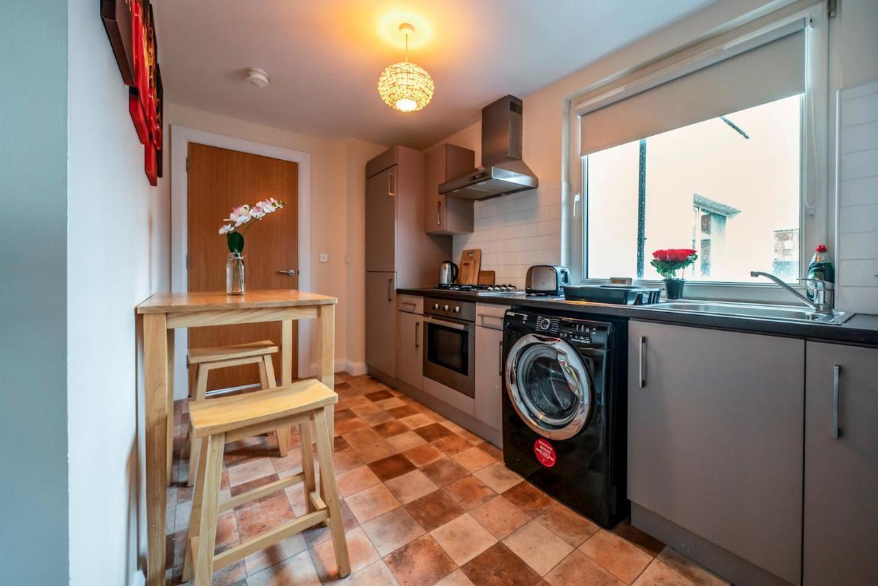 Apartment 1 Bd In Historical W Close To Centre Belfast